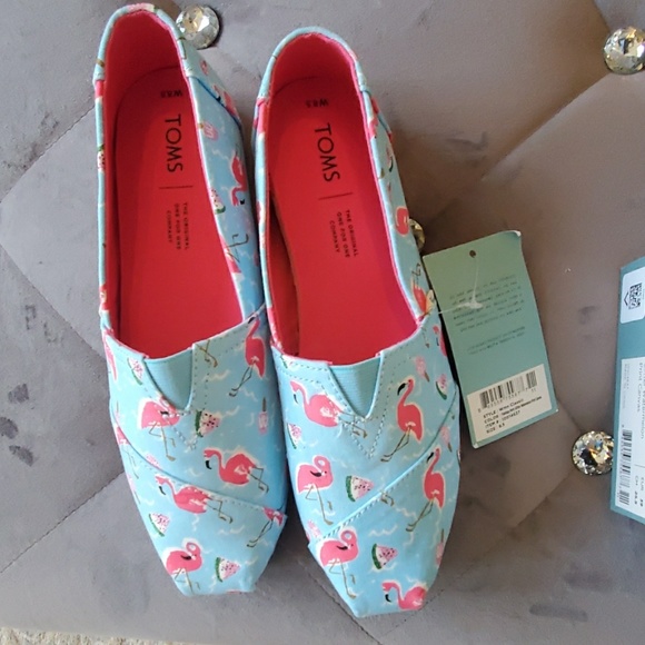 Toms Shoes - New never worn Flamingo TOMS ladies 8.5